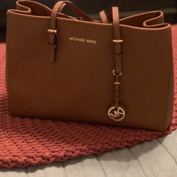 Michael Kors Purse - Picture 1 of 4